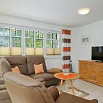 Linden-palais 13